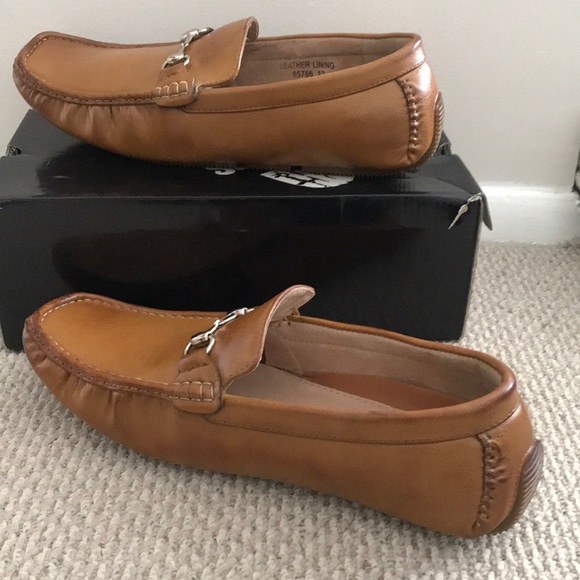 dress shoes - Picture 1 of 5